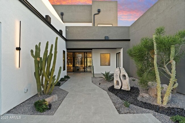 Photo - 3135 E Palo Verde Dr