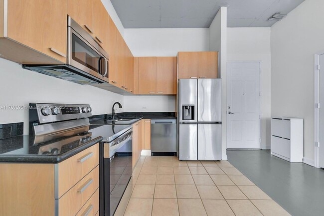 Photo - 2100 Van Buren St Unit 206