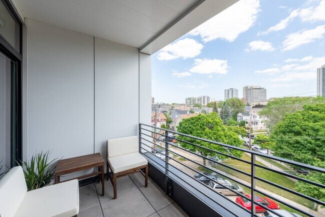 Photo - 1632 N Franklin Pl Unit SI ID1379006P