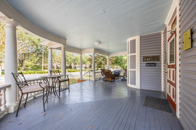 Photo - 715 SE 2nd Ave Unit ID1359135P