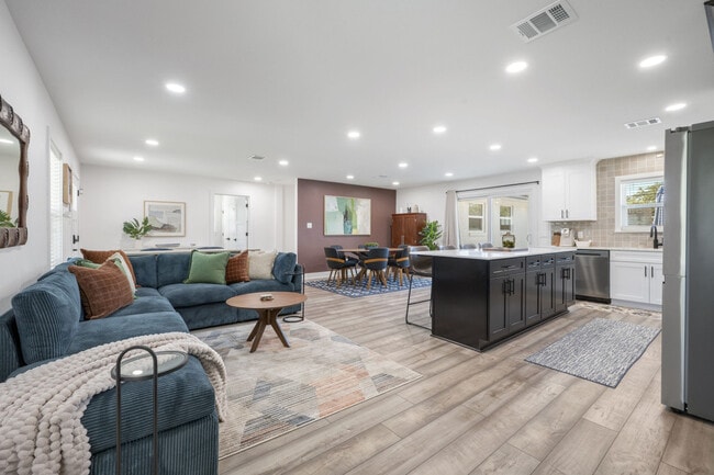 Photo - 1611 Armistead St Unit ID1344599P