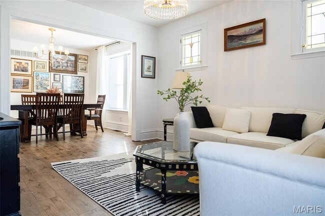 Photo - 4976 Lindenwood Pl