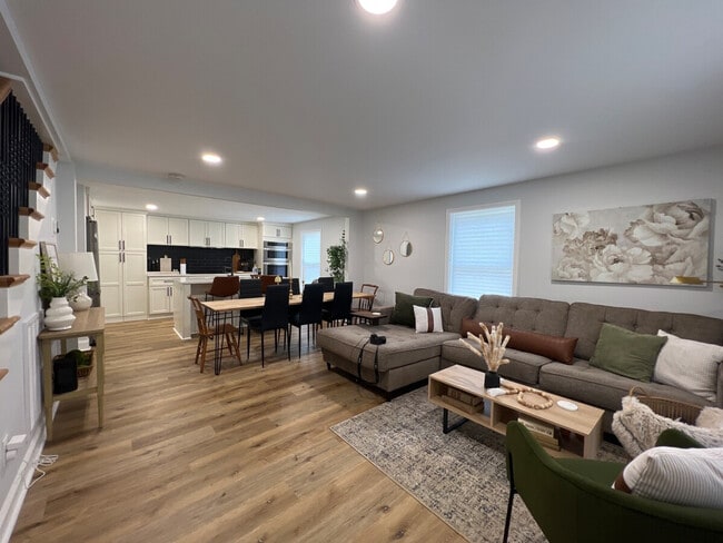 Photo - 24 Seth St Unit ID1234793P