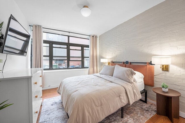 Photo - 309 W 28th St Unit ID1390073P