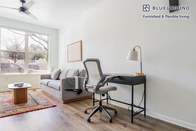 Photo - 3210 Esperanza Crossing Unit SI FL1-ID300