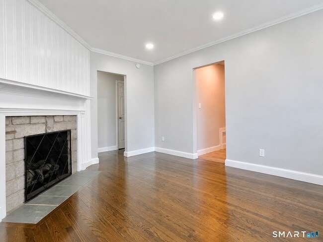 Photo - 444 Huntington Rd