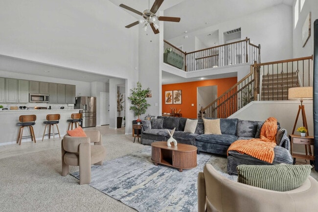 Building Photo - 5462 Grand View Dr Unit SI ID1568482P