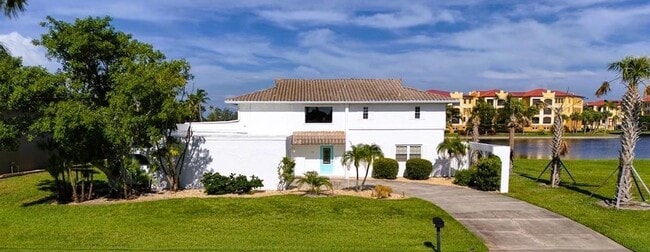 Photo - 175 Colony Point Dr