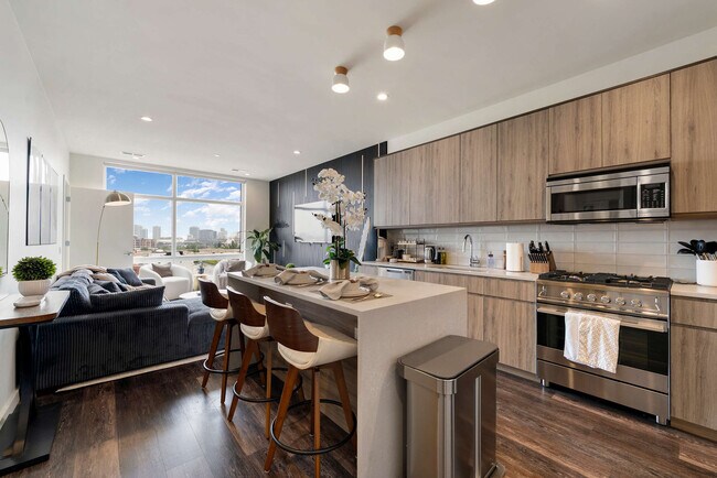 Photo - 1122 W Chicago Ave Unit ID1244961P