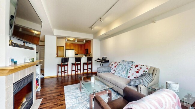 Photo - 560 N 2nd St