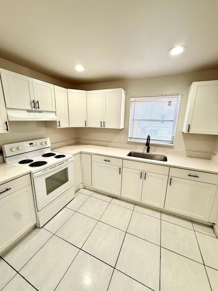 Photo - 3880 Woodside Dr