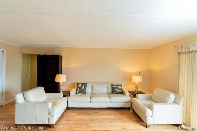 Photo - 35300 Woodward Ave Unit 406