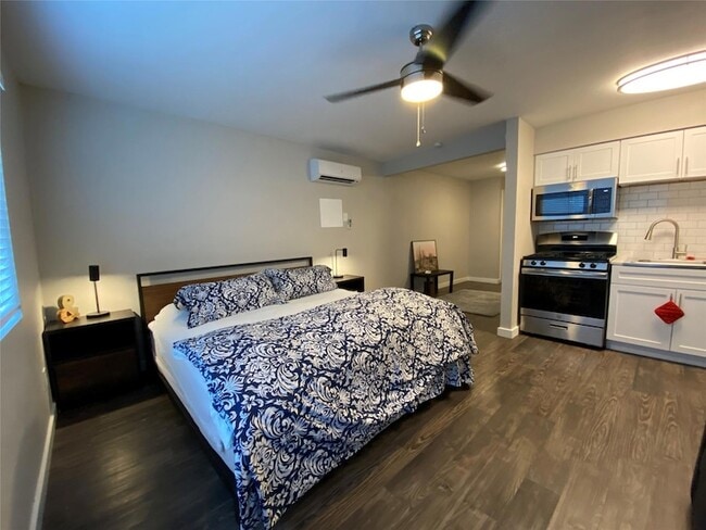 Photo - 3503 Harmon Ave Unit 201