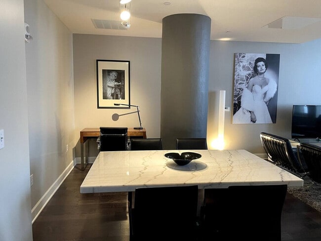 Photo - 256 E Main St Unit ID1265076P