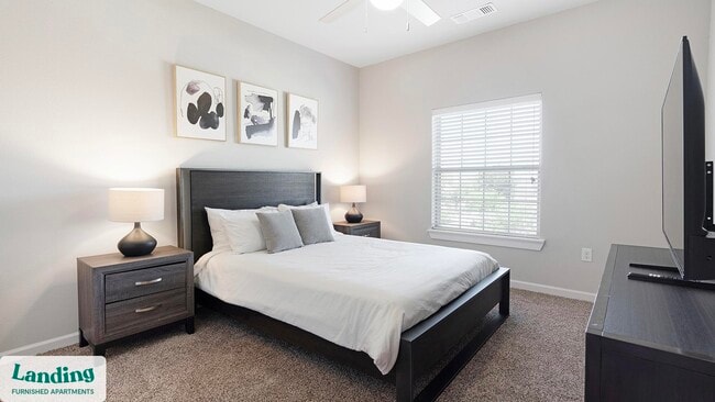 Building Photo - 2745 Westpointe Dr Unit 12207