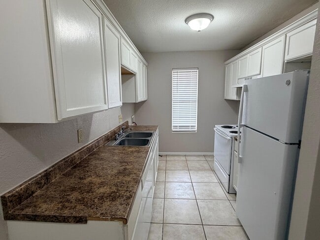 Photo - 3302 Salisbury Ave