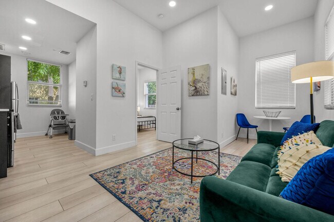 Photo - 1862 6th St Unit ID1287530P