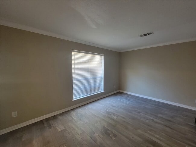 Photo - 4015 Chapel Square Dr