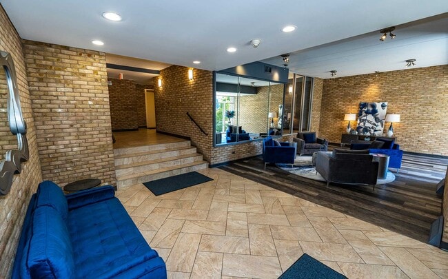 Photo - Laurel Village Apartments