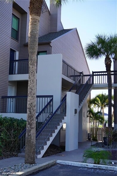 Photo - 534 Pinellas Bayway S Unit 204