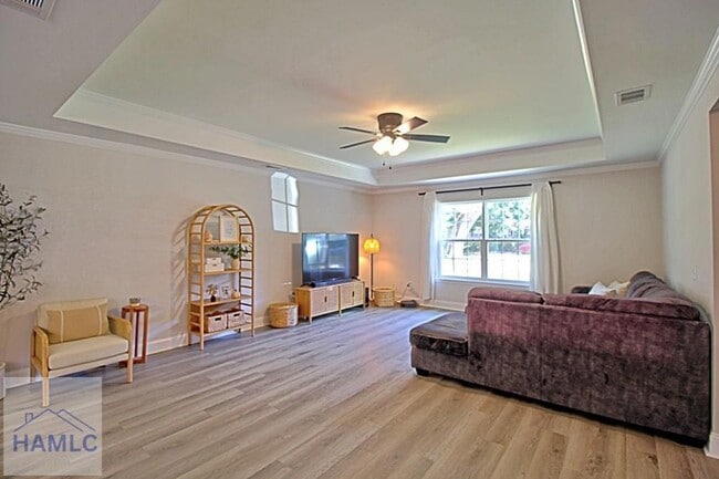 Photo - 124 Cooper St