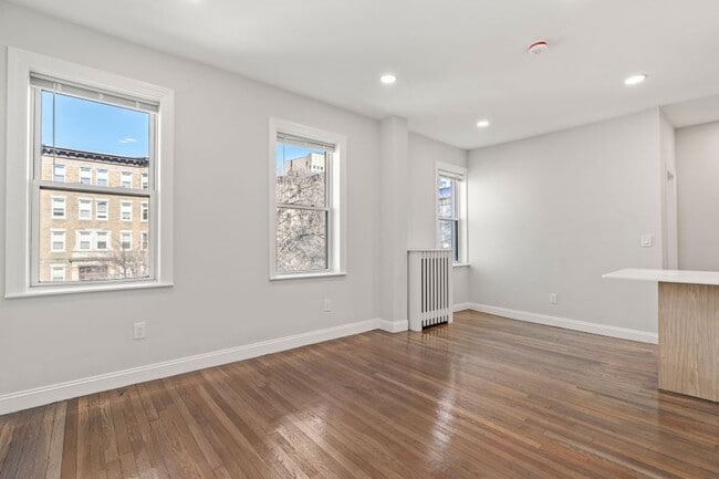 2-web-or-mls-Image (2 of 10) - 98-106 Queensberry Street