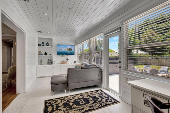 Photo - 310 30th St Unit ID1290316P