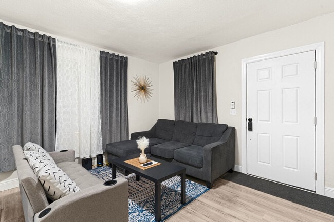 Photo - 3602 E Genesee St Unit ID1244340P