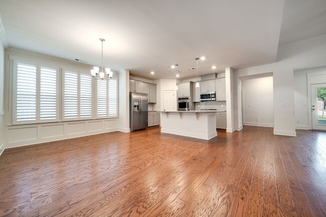 Photo - 279 Tanglewood Ln