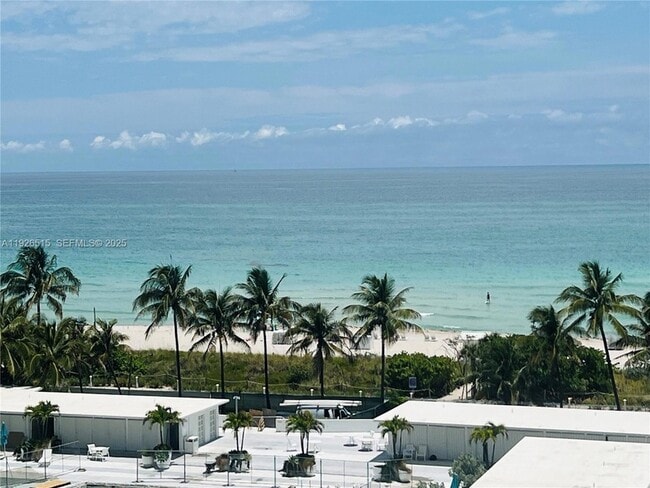 Building Photo - 5225 Collins Ave Unit 914