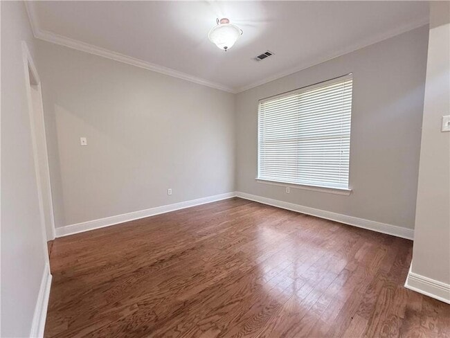 Photo - 1245 Sycamore Pl