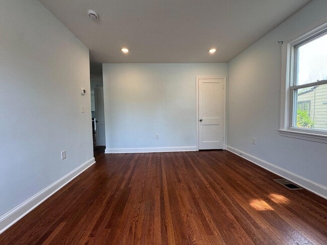 Photo - 9405 Rhode Island Ave
