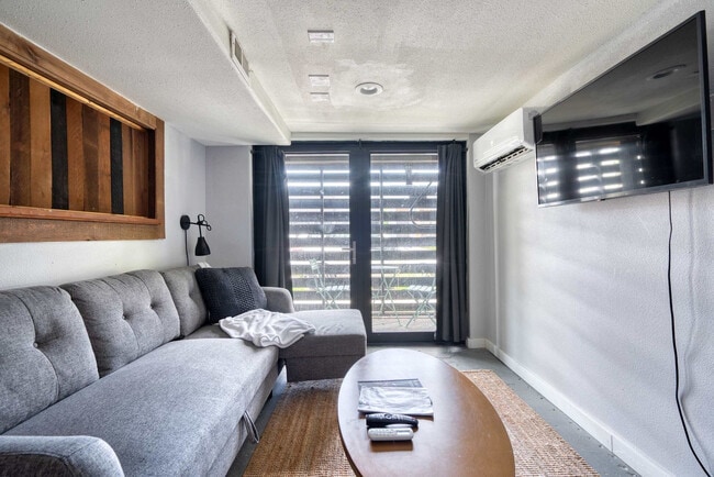 Photo - 1616 NW Northrup St Unit ID1309829P