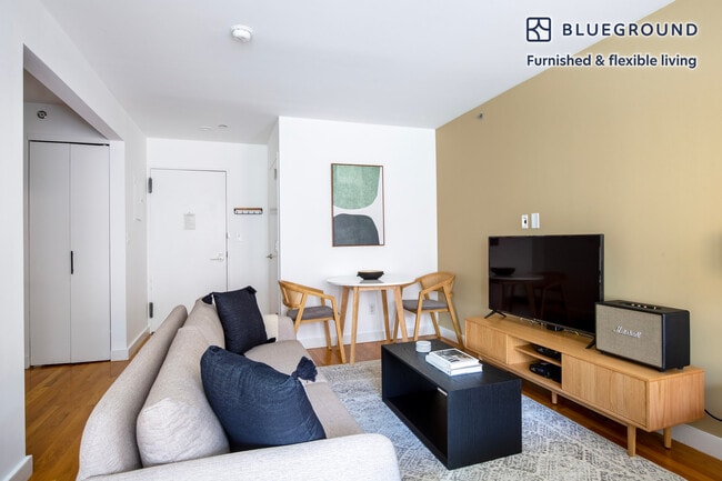 Photo - 101 W 15th St Unit FL6-ID34