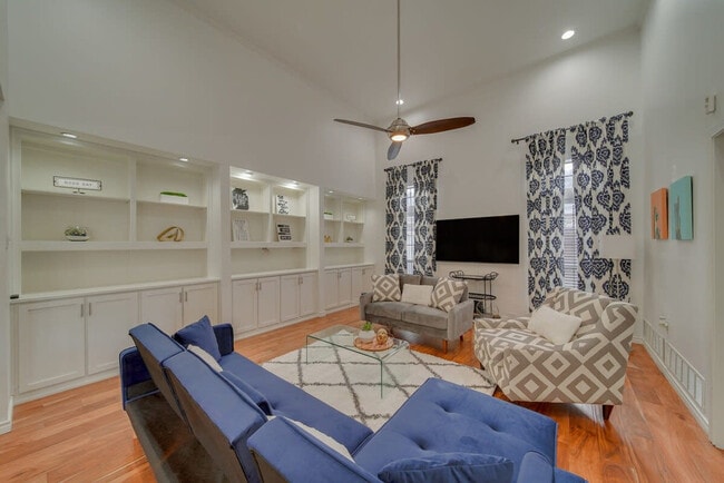 Photo - 1507 Broadmoor Dr Unit ID1019485P