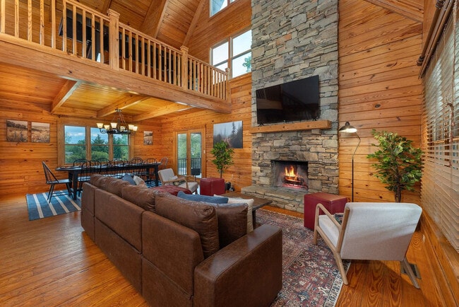 Building Photo - 2224 Brevard Rd Unit ID1234557P