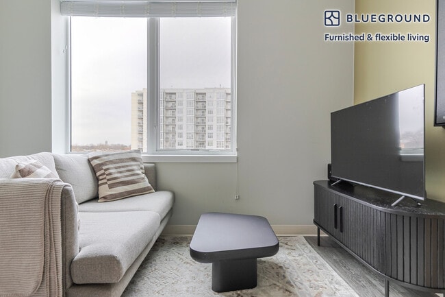 Photo - 6149 N Broadway Unit GO FL5-ID1273