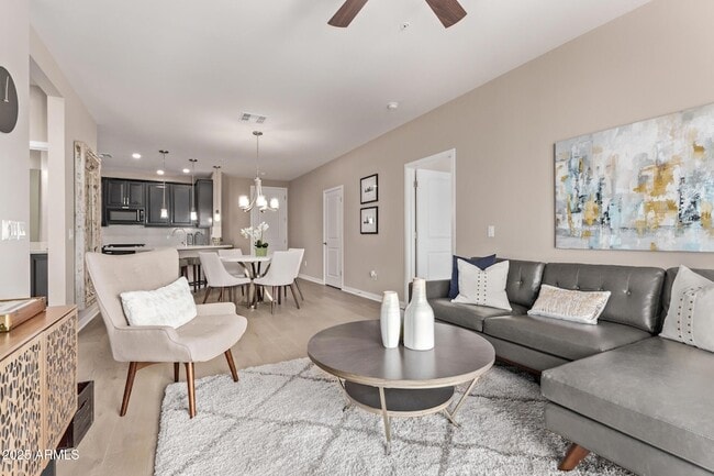 Building Photo - 2511 W Queen Creek Rd Unit 146