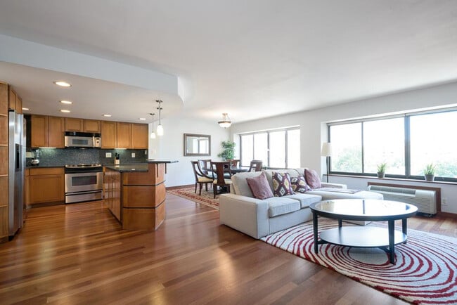 Building Photo - 2405 I St NW Unit SI ID1587673P