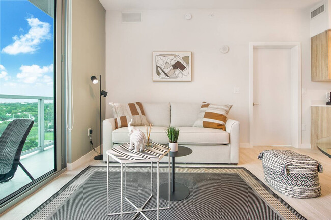 Photo - 3900 Biscayne Blvd Unit SI FL8-ID1032221P