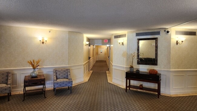 Photo - 470 Fawell Blvd