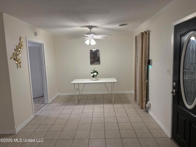 Photo - 10616 Oak St