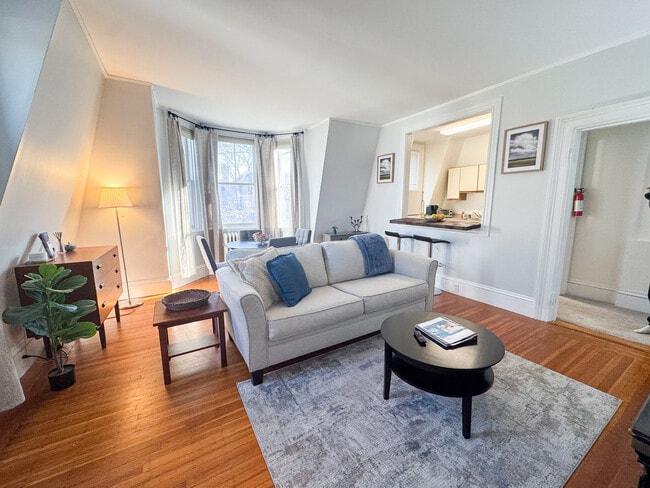 Building Photo - 39 Cypress St Unit SI FL1-ID1238138P