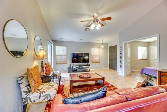 Photo - 1884 W CALIBERA Ct Unit SI ID1546494P