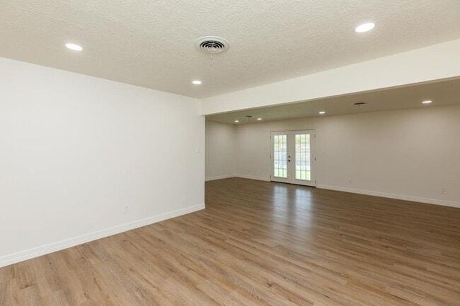 Photo - 1212 Irving St