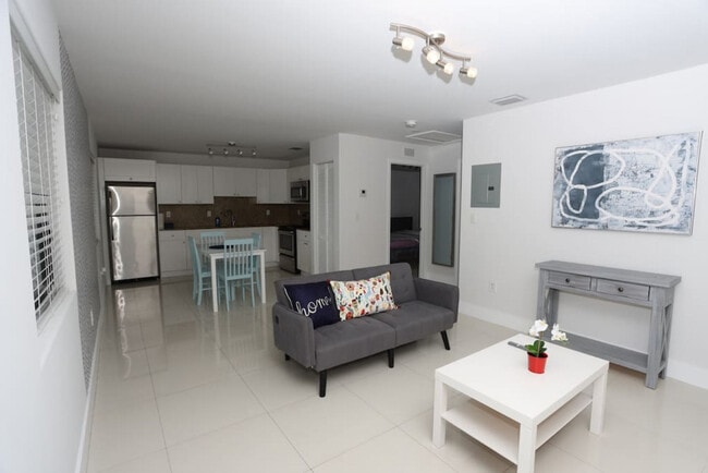 Photo - 1375 SW 6th St Unit ID1056516P