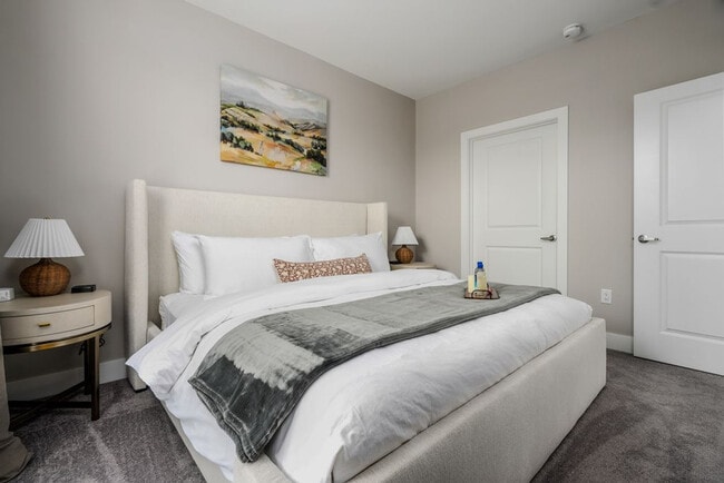 Photo - 475 Oak St Unit ID1257780P