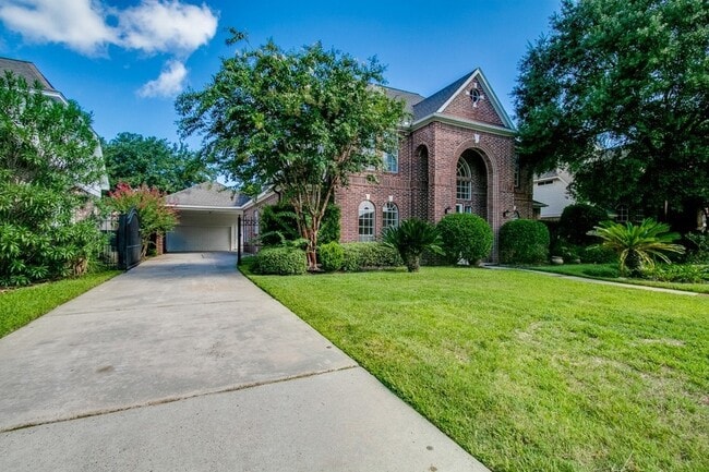 Building Photo - 6302 Laver Love Dr