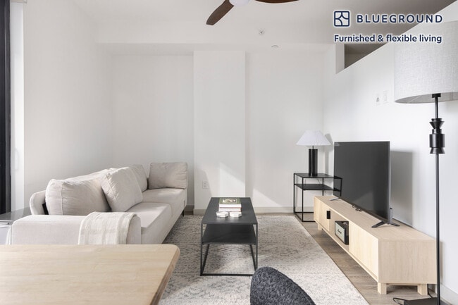 Photo - 221 SW 12th St Unit FL5-ID136