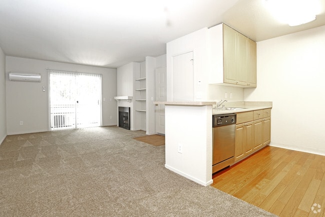 Kitchen / Living room - Bel Air Apartments